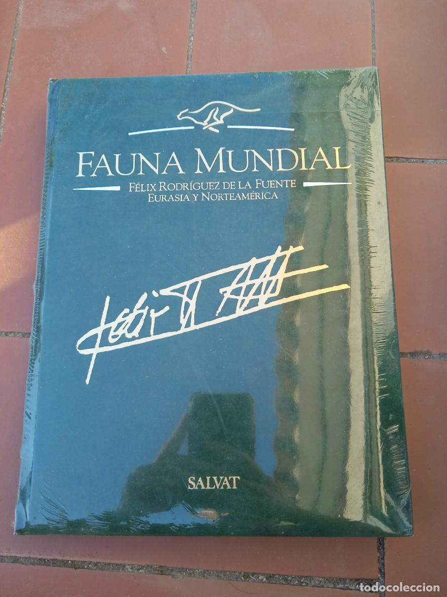 Libros de segunda mano: Libro 2 tomos Fauna Mundial | Feliz Rodr&iacute;guez de la Fuente| Salvat