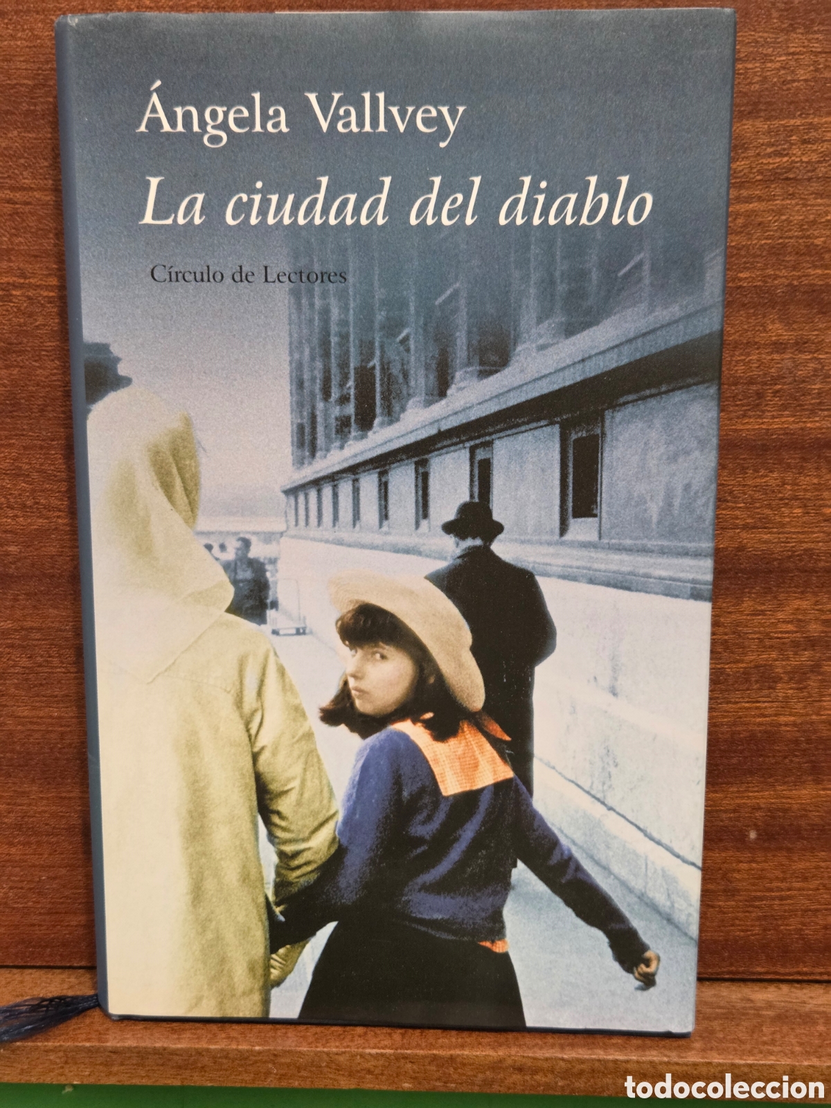 Libros de segunda mano: &Aacute;NGELA VALLVEY...&rdquo;&rdquo;LA CIUDAD DEL DIABLO&rdquo;&rdquo;...CIRCULO DE LECTORES...2005...