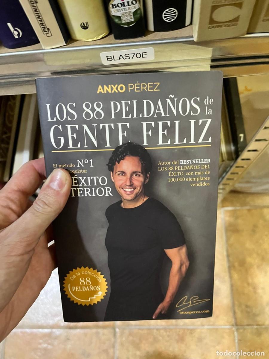 Libros de segunda mano: BLAS70E - Anxo P&eacute;rez - Los 88 pelda&ntilde;os de la gente feliz -