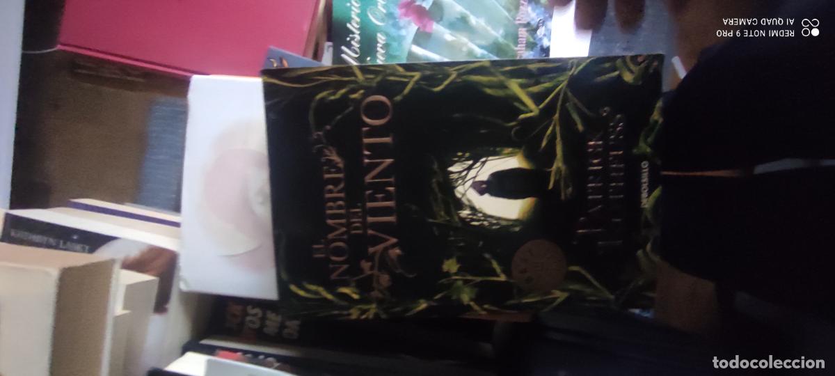 Libros de segunda mano: Patrick Rothfuss. El nombre del viento. Debolsillo