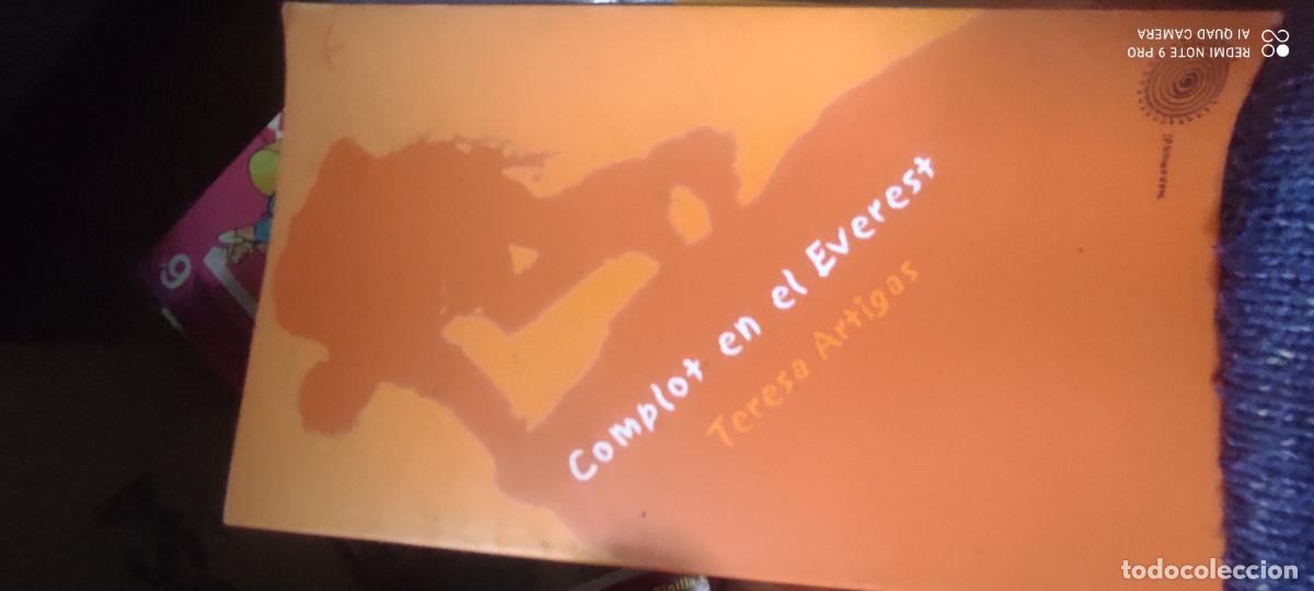 Libros de segunda mano: 'Complot en el Everest', de Teresa Artigas. Aventuras. Alba Editorial. 2000. Buen estado.