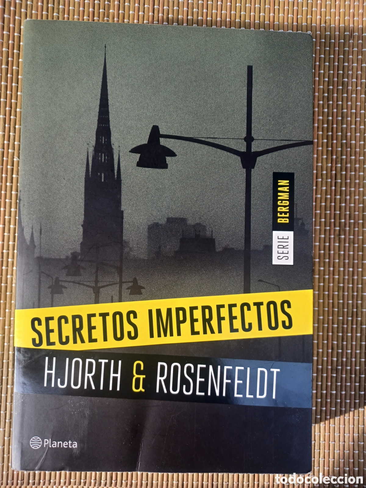 Gebrauchte B&uuml;cher: Secretos imperfectos - Hjorth, Michael; Rosenfeldt, Hans