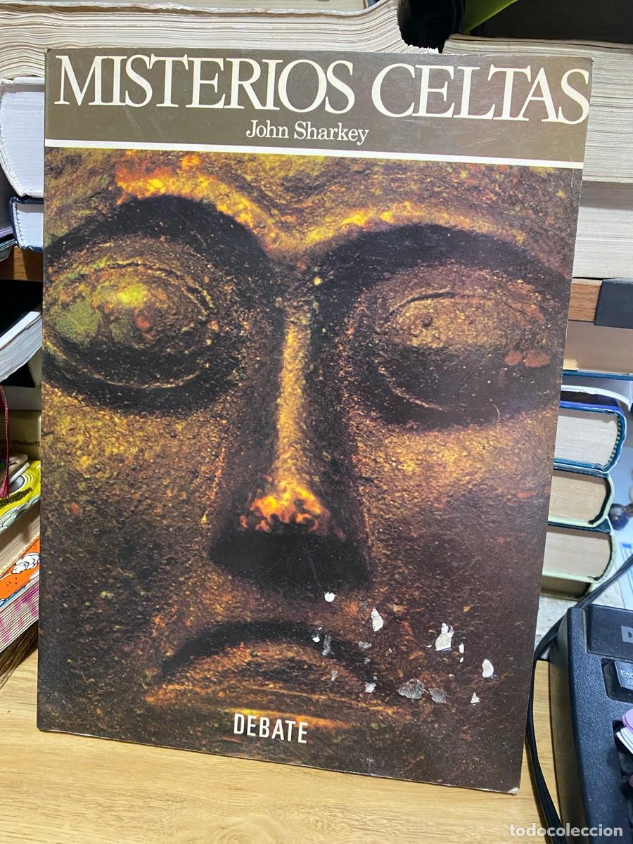 Libri di seconda mano: MISTERIOS CELTAS, JOHN SHARKEY, EDT. DEBATE