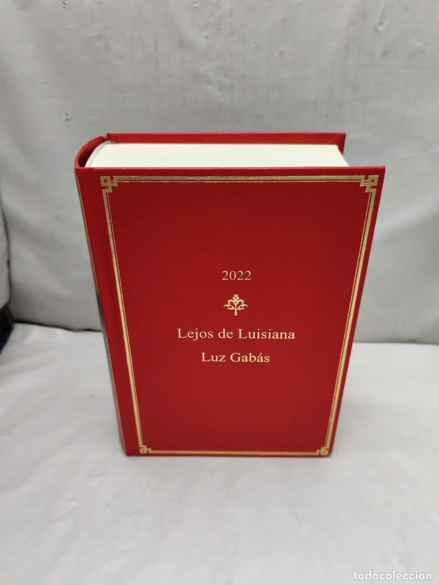 Libri di seconda mano: LEJOS DE LUISIANA (Primera edici&oacute;n, Dedicatoria y firma serigrafiadas de autora)