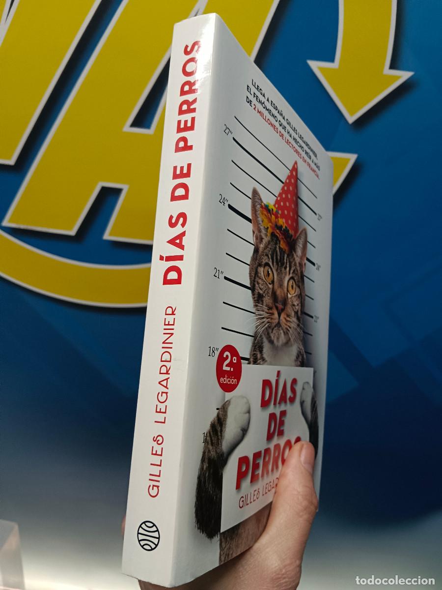 Libros de segunda mano: Libro, d&iacute;as de perros - Foto 2
