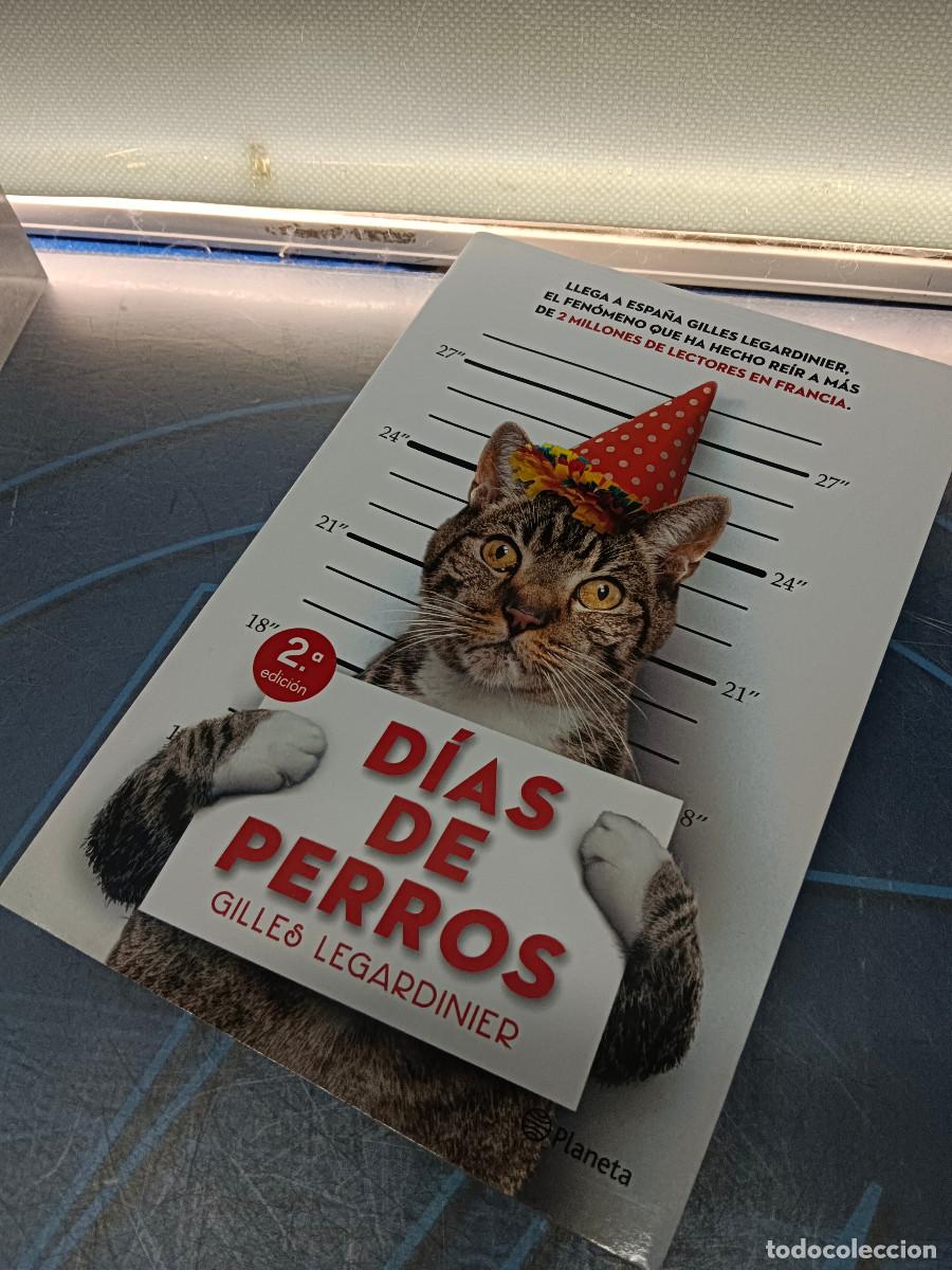 Libros de segunda mano: Libro, d&iacute;as de perros - Foto 5