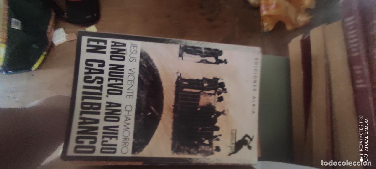 Libros de segunda mano: A&Ntilde;O NUEVO, A&Ntilde;O VIEJO EN CASTILBLANCO - CHAMARRO, JESUS VICENTE l