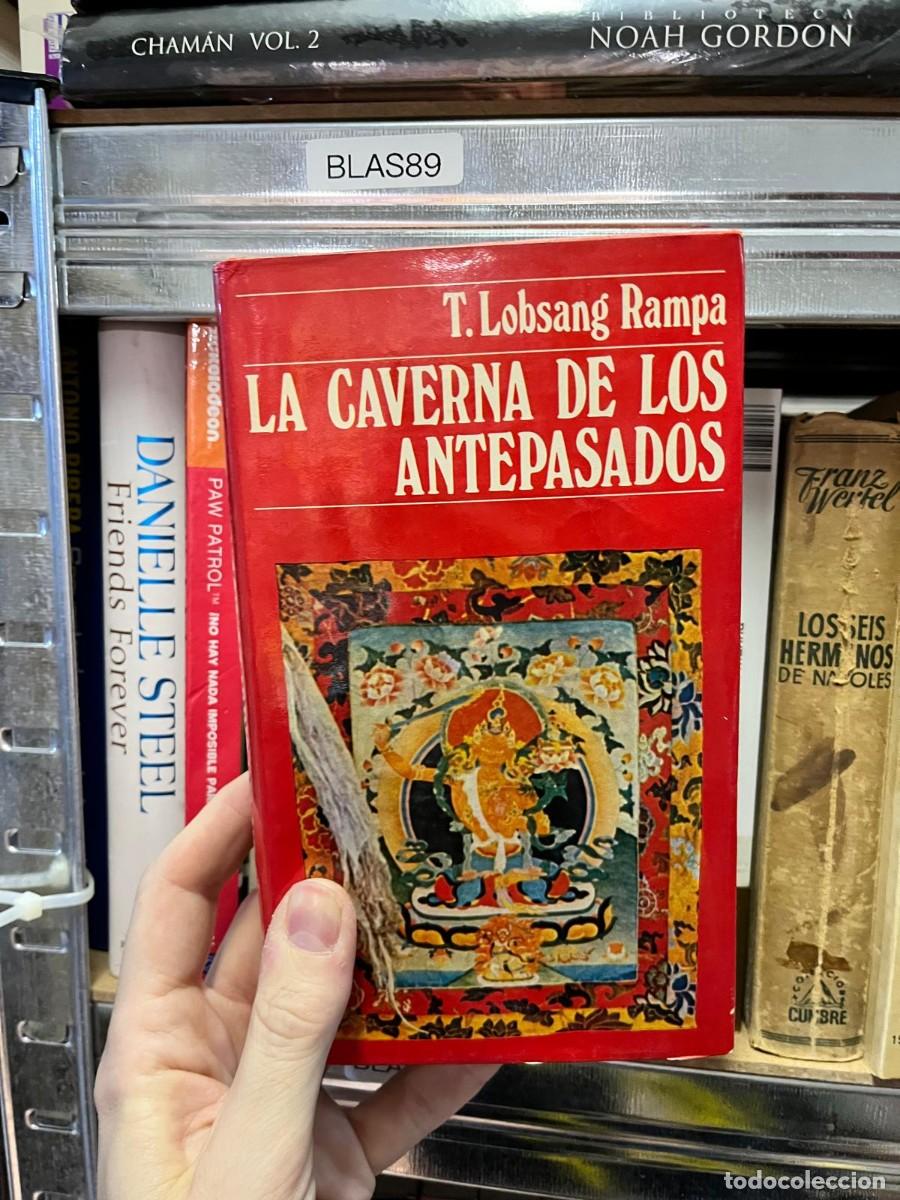 Libros de segunda mano: BLAS89 T. Lobsang Rampa, La caverna de los antepasados, Mart&iacute;nez Roca.