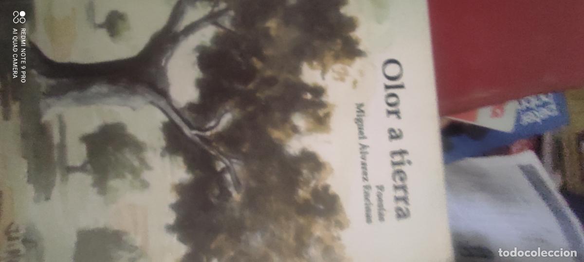 Livres d'occasion: Miguel Alvarez. Olor a tierra
