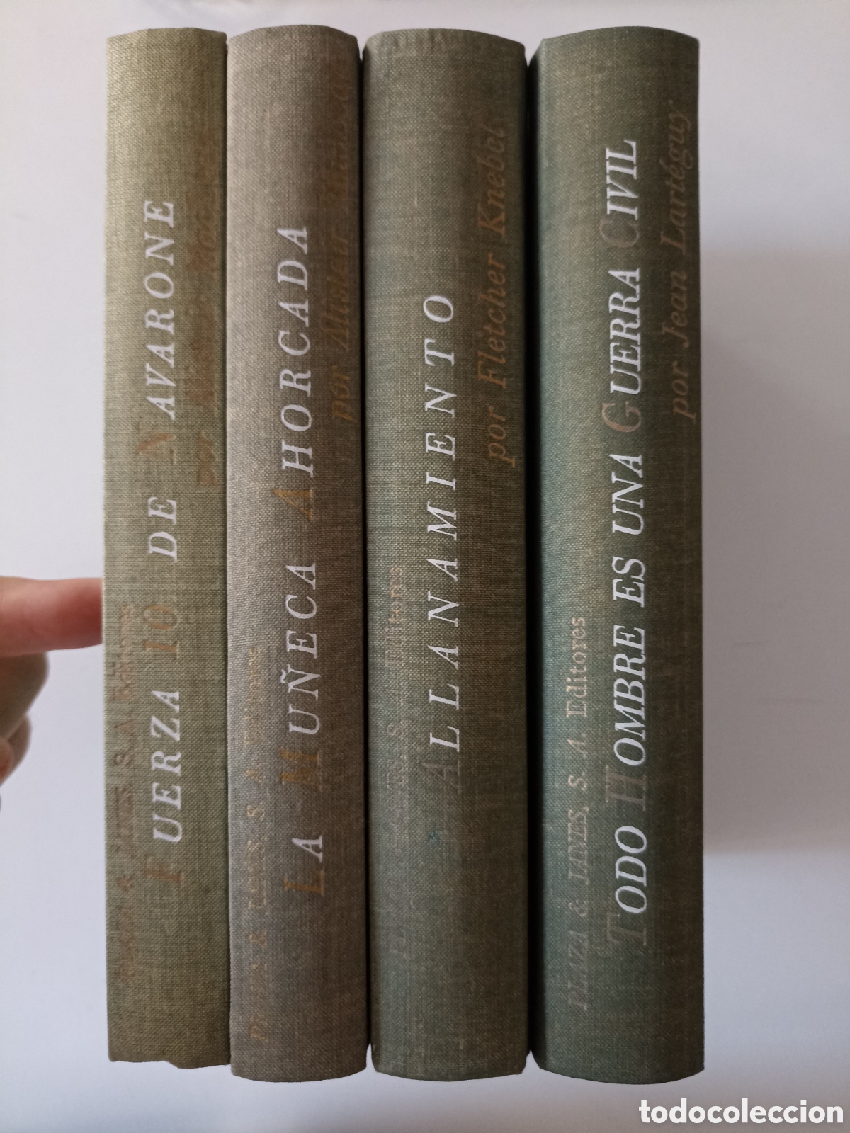 Livres d'occasion: Lote 4 x Fuerza 10 Navarone, La mu&ntilde;eca ahorcada, Allanamiento, Todo hombre es una guerra civil