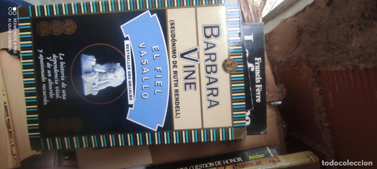 Libros de segunda mano: Libro de Barbara Vine (seud&oacute;nimo de Ruth Rendell) el fiel vasallo betseller oro Grijalbo 1992