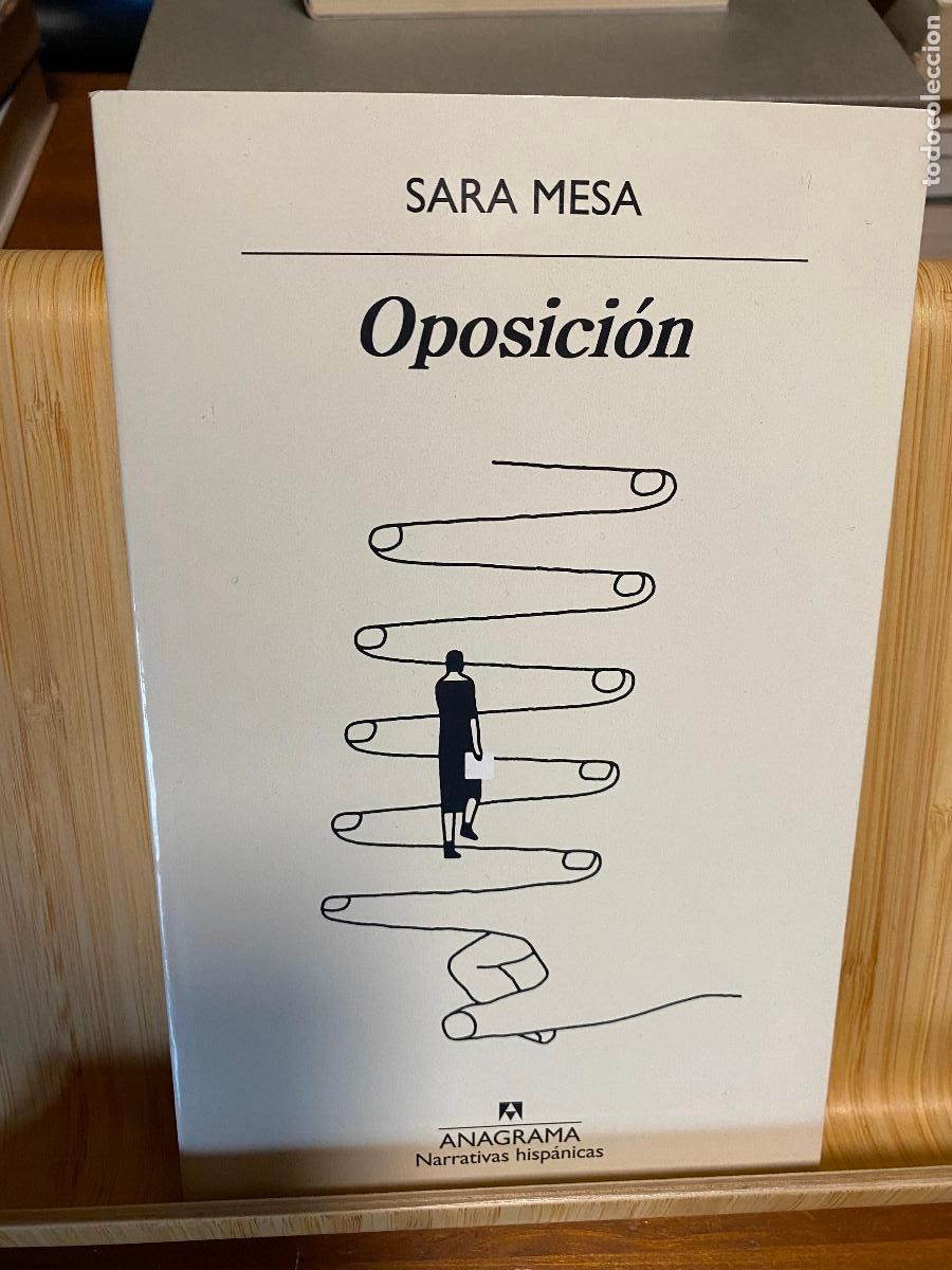 Libros de segunda mano: OPOSICI&Oacute;N. SARA MESA. EDITORIAL ANAGRAMA