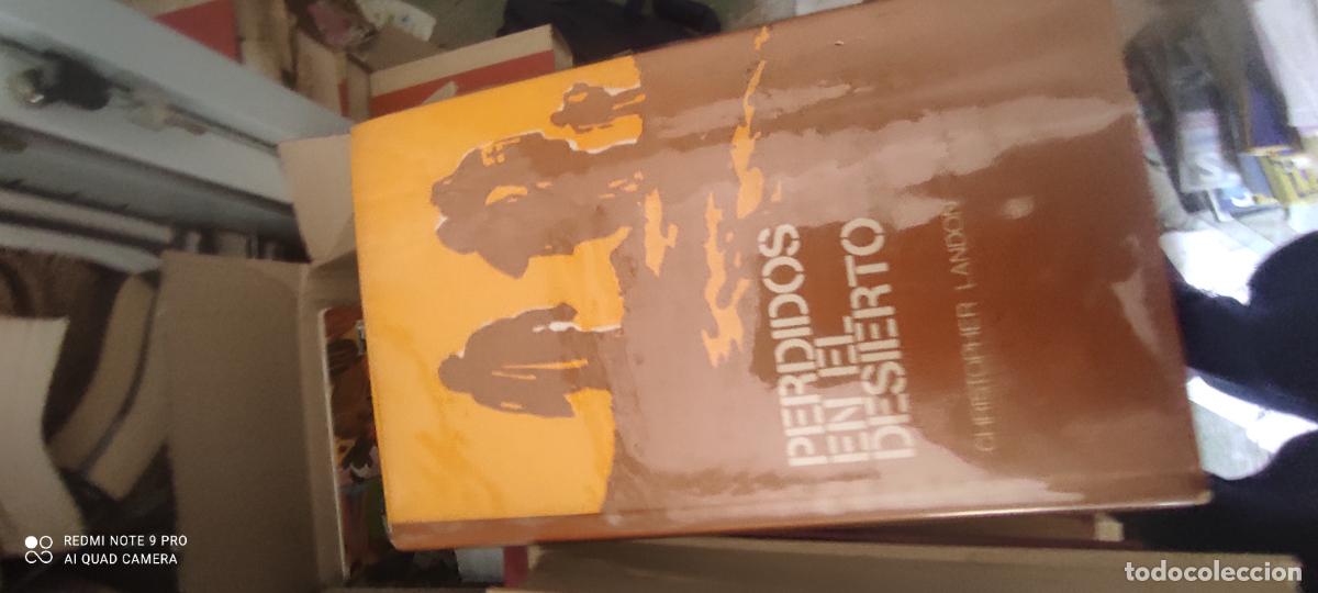 Libros de segunda mano: PERDIDOS EN EL DESIERTO. CHRISTOPHER LANDON. 1961.