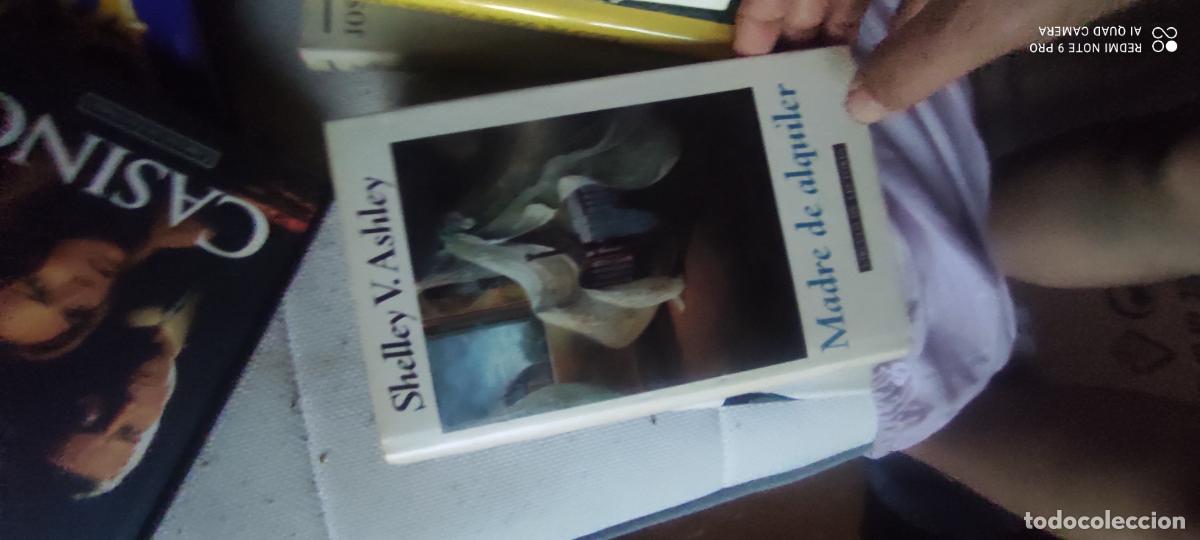 Libri di seconda mano: Ashley. Madre de alquiler