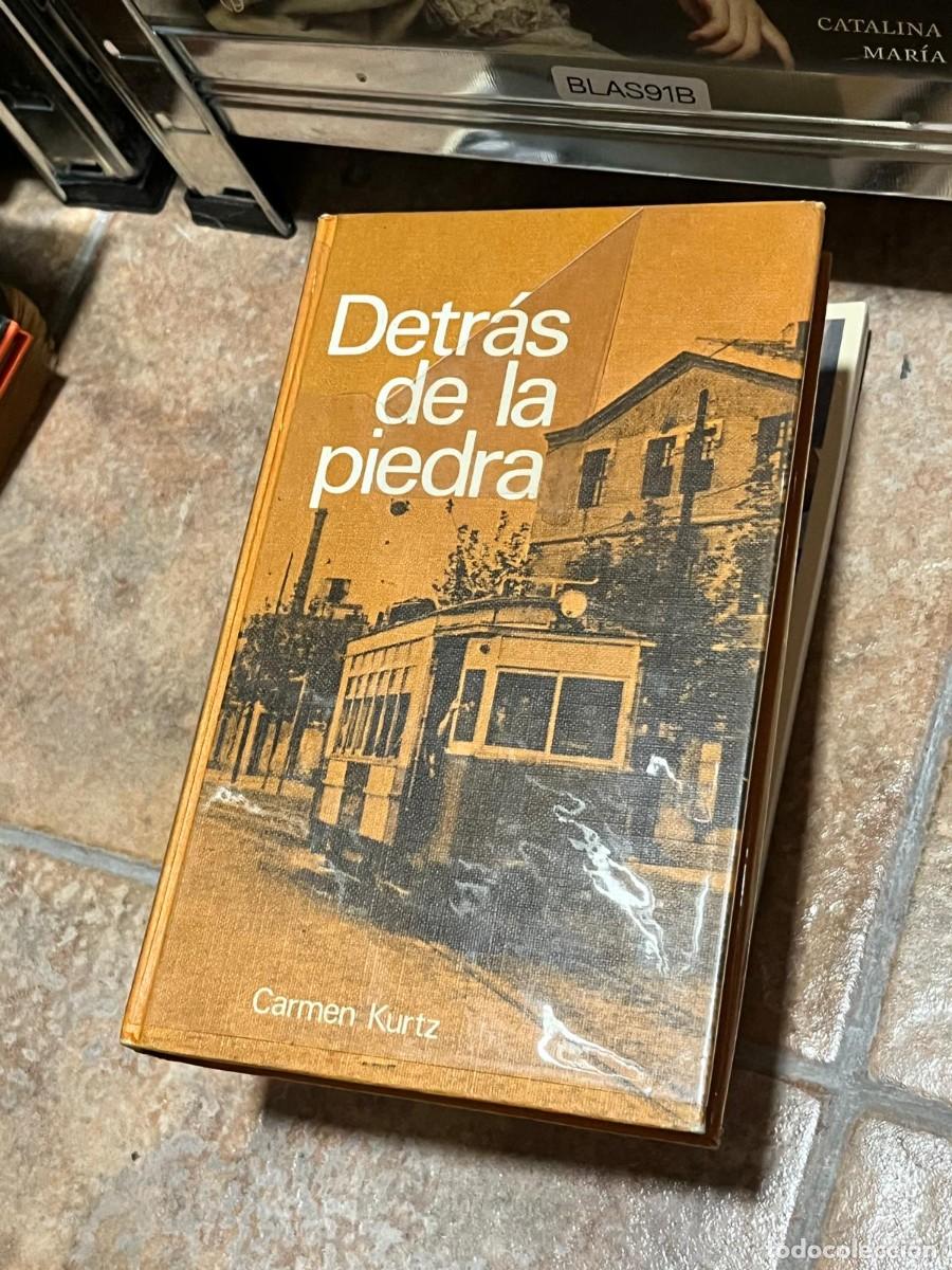 Livres d'occasion: BLAS91B Carmen Kurtz &ndash; Detr&aacute;s de la piedra &ndash; Editorial Juventud.
