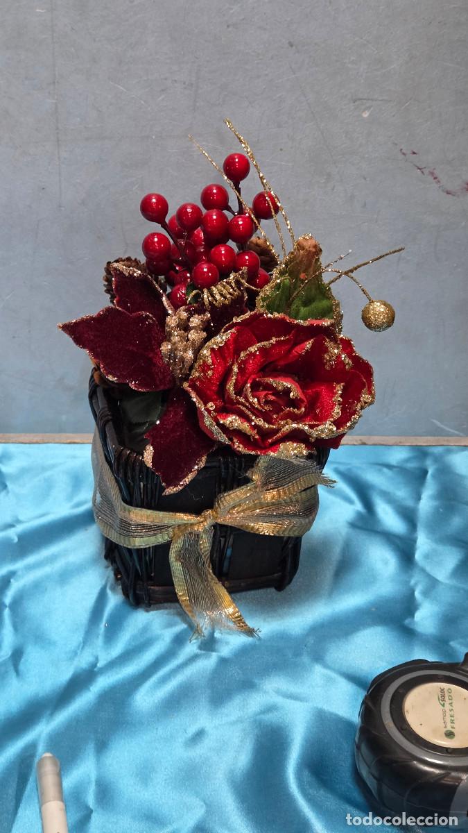 Libros de segunda mano: centro de mesa de flores artificiales