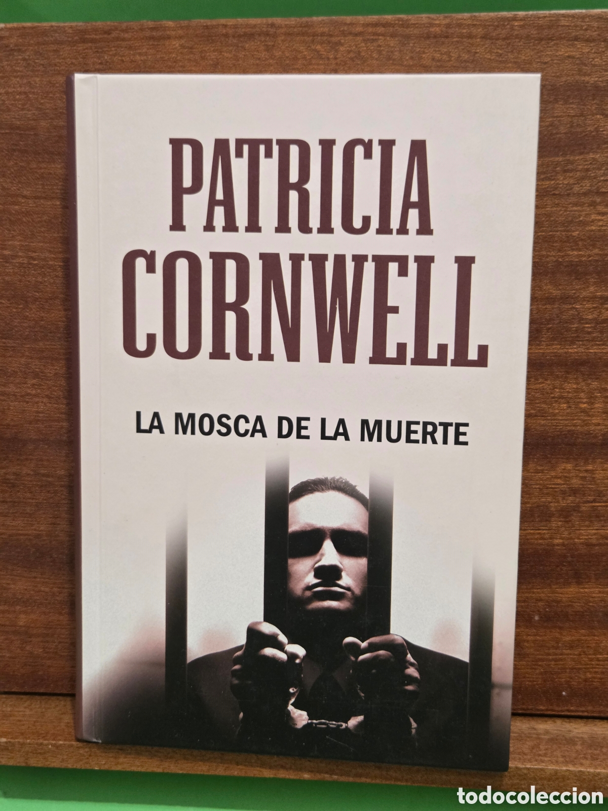 Libros de segunda mano: PATRICIA CORNWELL...&rdquo;&rdquo;LA MOSCA DE LA MUERTE&rdquo;&rdquo;...RBA...2008...