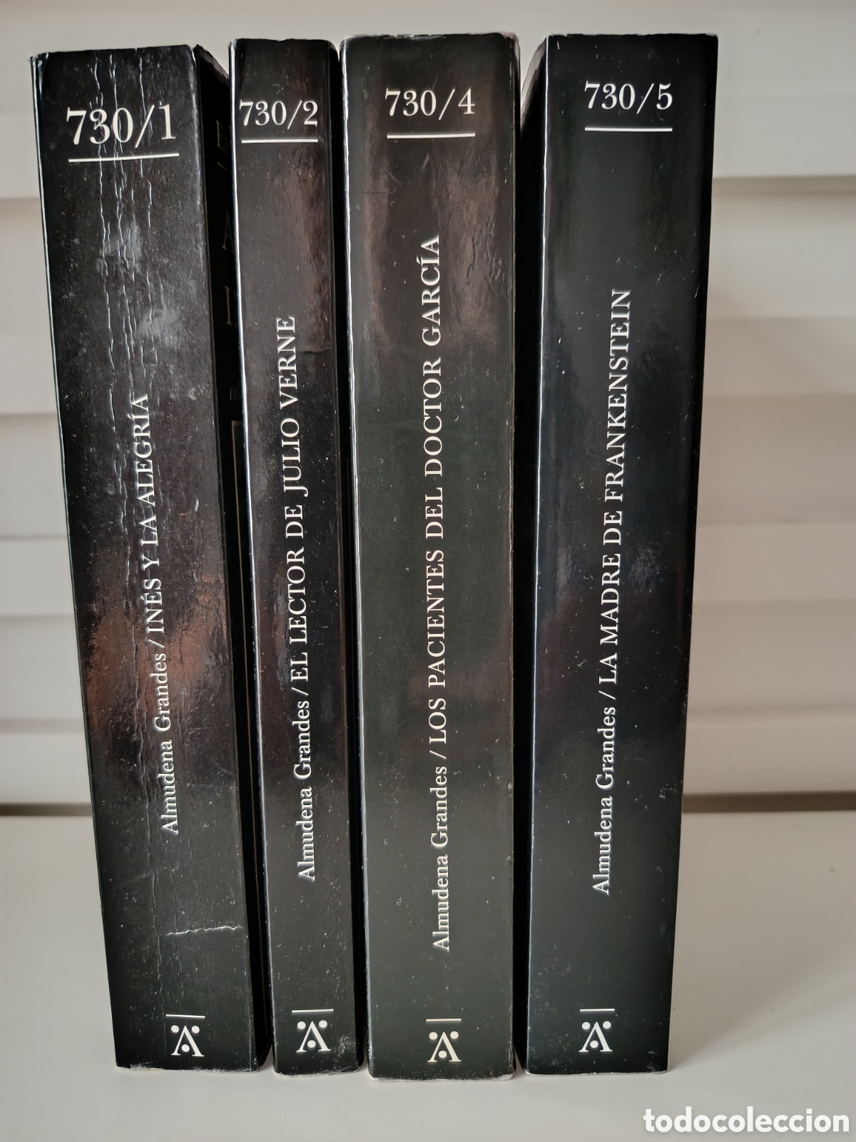 Livros em segunda m&atilde;o: Episodios de una guerra interminable Tomos 1,2,3 y 5 Almudena Grandes Perfectos