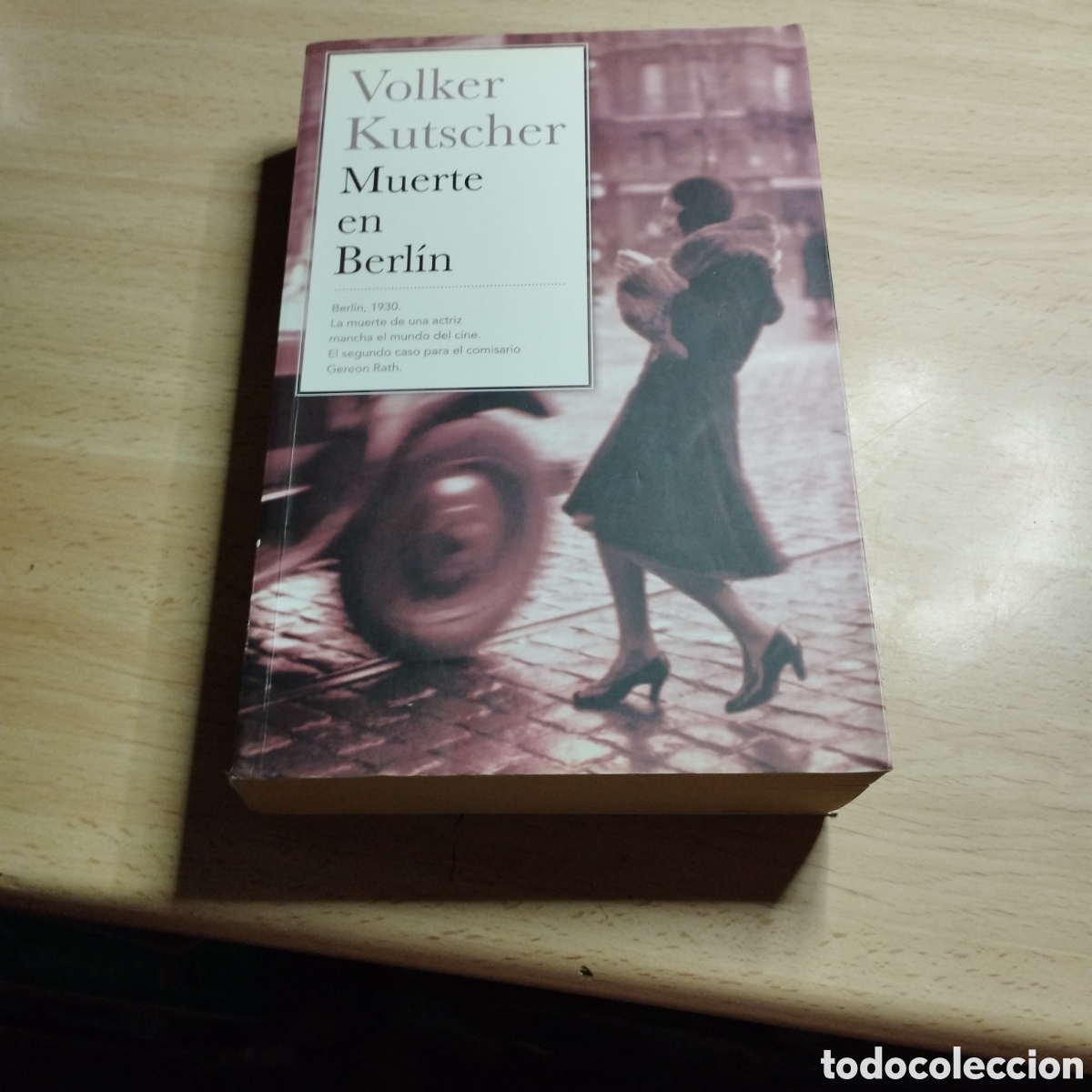 Libros de segunda mano: Muerte en Berl&iacute;n. Volker Kutscher. 2011. Ediciones B. 1&ordf; Edici&oacute;n