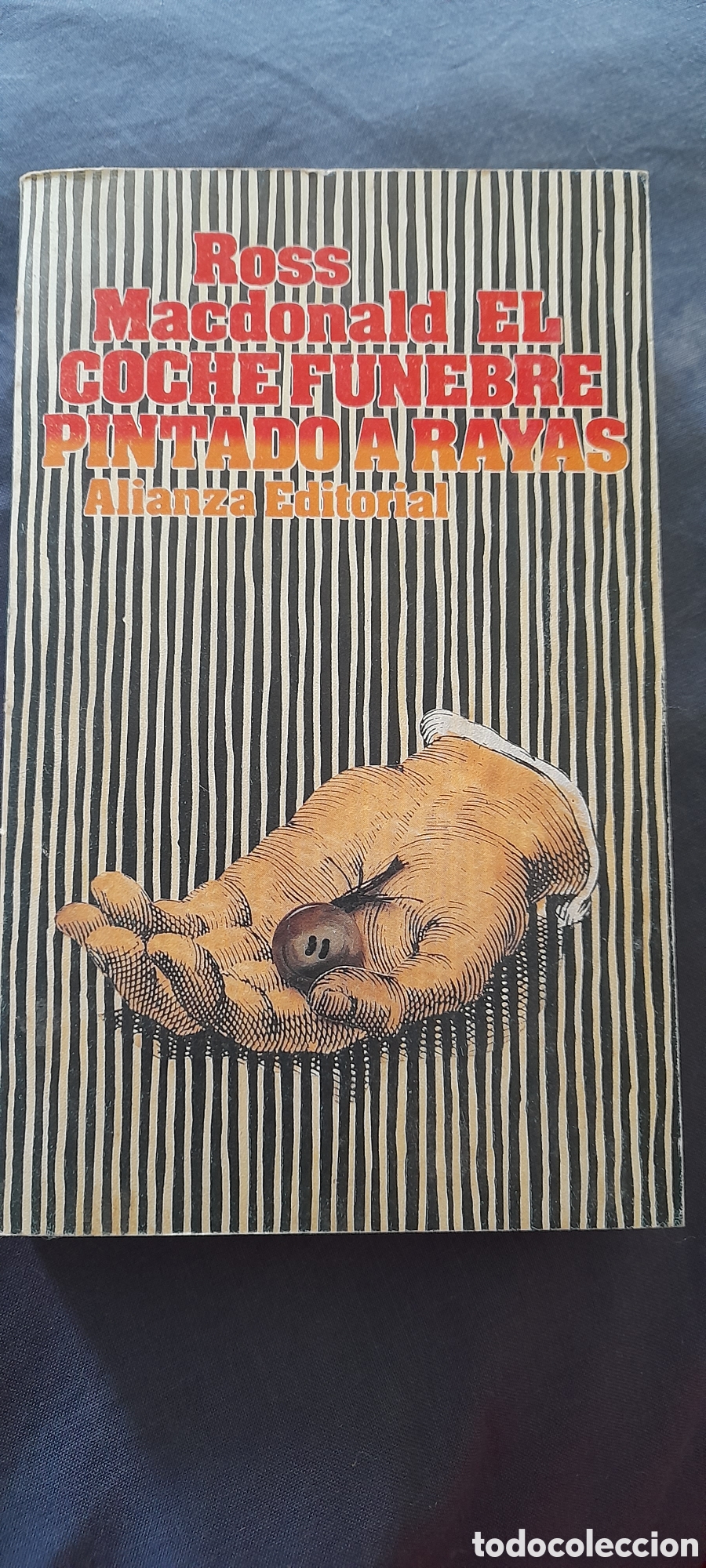 Libros de segunda mano: El coche f&uacute;nebre pintado a rayas. Ross MacDonald