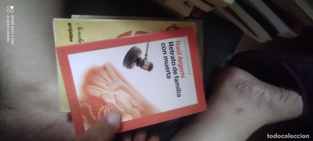 Libros de segunda mano: Argemi. Retrato de familia con muerta