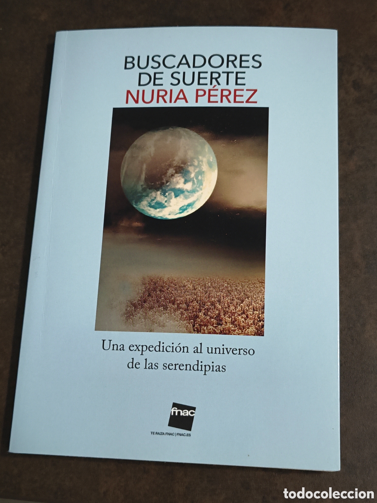 Second hand books: BUSCADORES DE SUERTE DE NURIA PEREZ (SALAMANDRA)