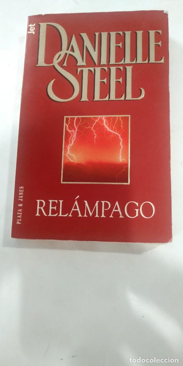 Libros de segunda mano: Rel&aacute;mpago Danielle Steel - Foto 1