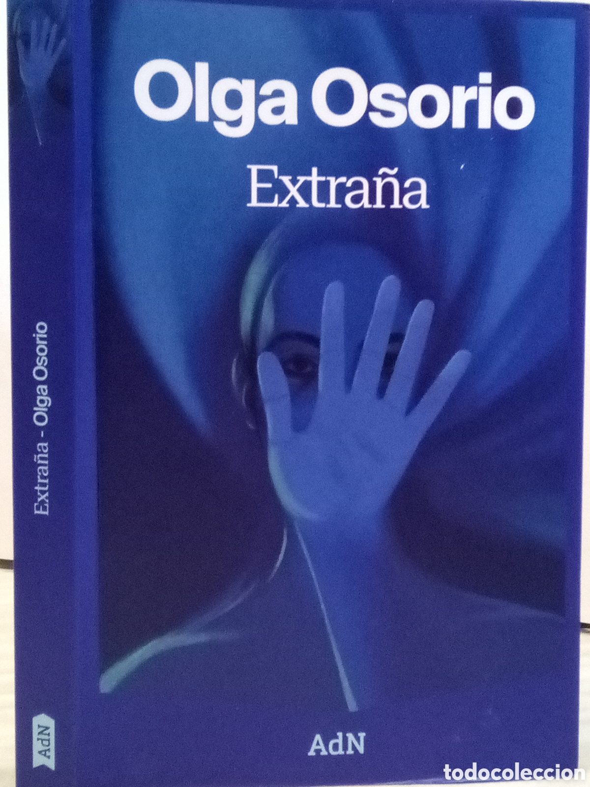 Libros de segunda mano: Extra&ntilde;a- Olga Osorio