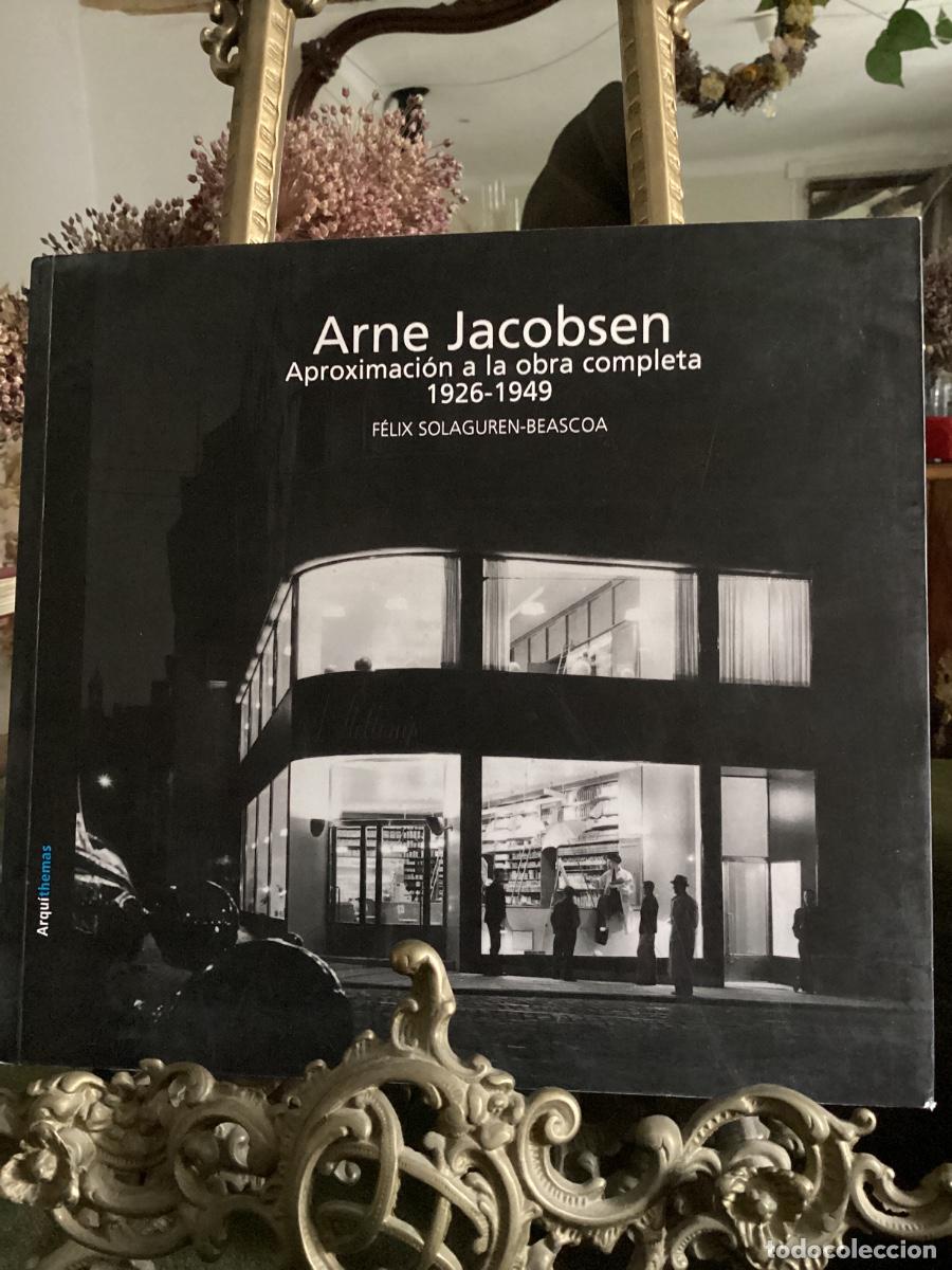 Libros de segunda mano: ARNE JACOBSEN APROXIMACION A LA OBRA COMPLETA 1926-1949 F&Eacute;LIX SOLAGUREN-BEOASCOA 2001
