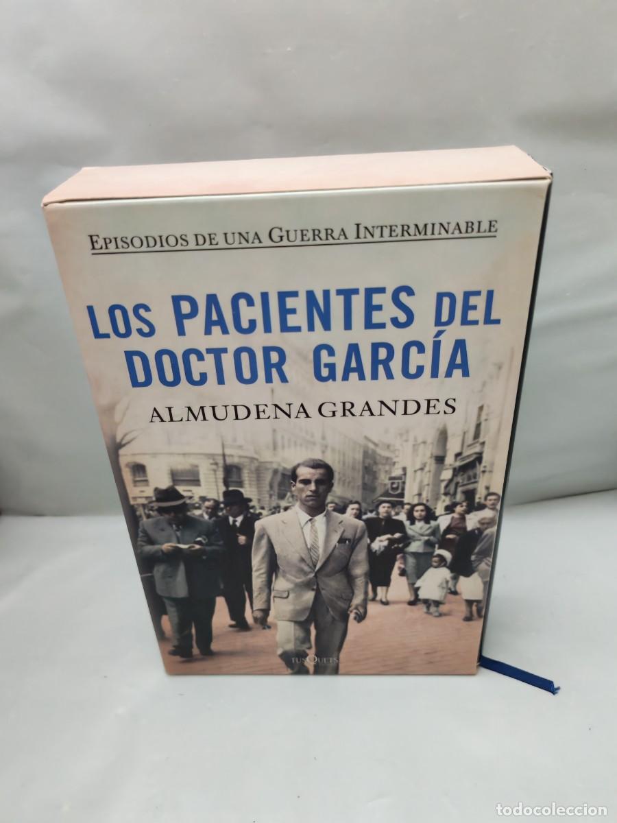 Gebrauchte B&uuml;cher: Los Pacientes del Doctor Garc&iacute;a (Primera edici&oacute;n tapa dura, EN ESTUCHE, Colecci&oacute;n: Andanzas)