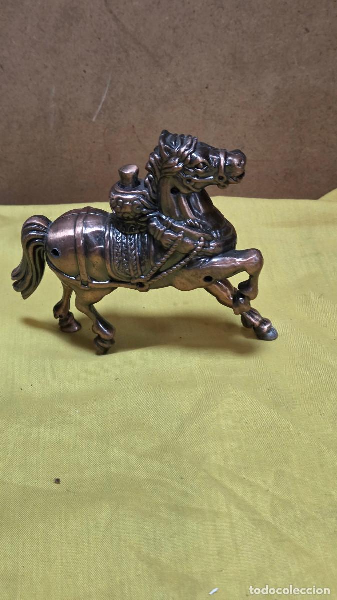 Libros de segunda mano: figura encendedor a gas caballo