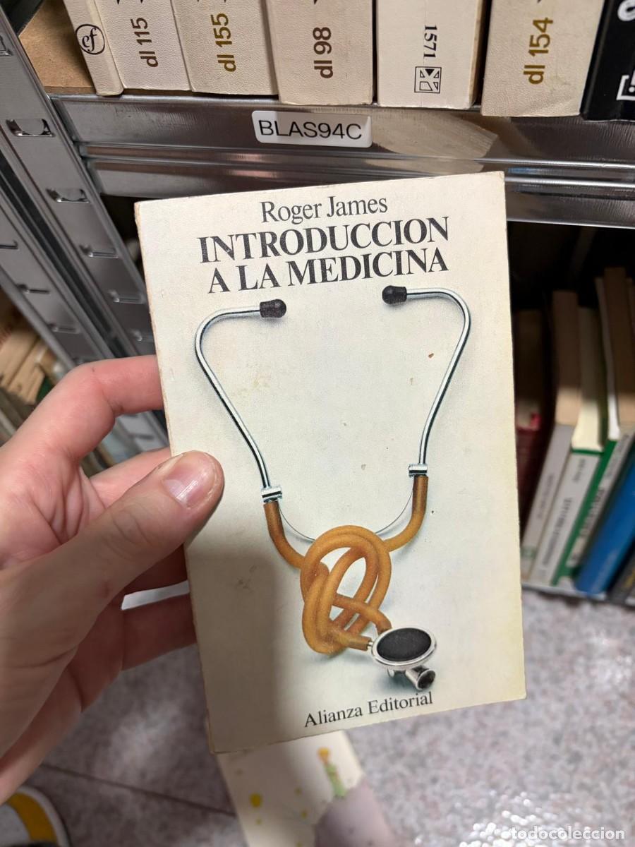 Libros de segunda mano: BLAS94C Roger James &mdash; Introducci&oacute;n a la medicina &mdash; Alianza Editorial.
