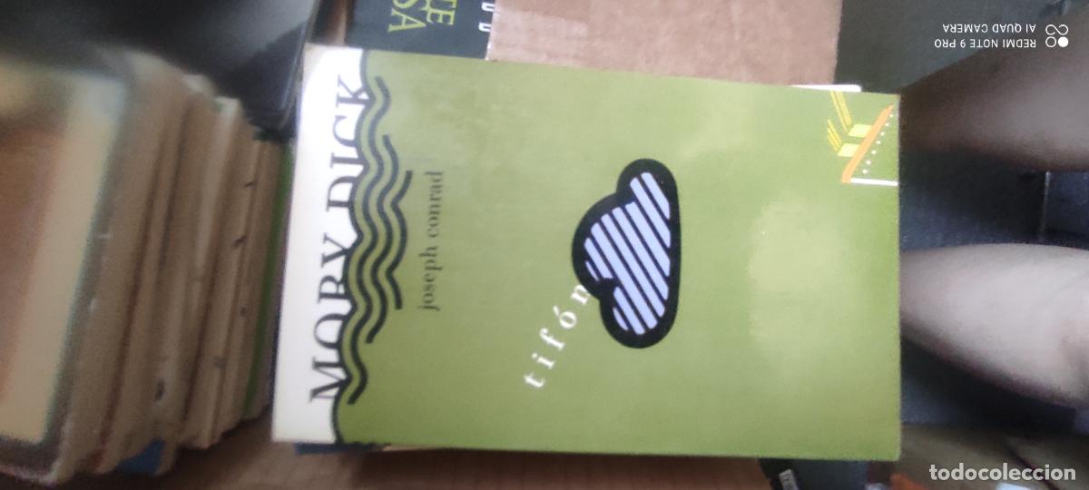 Libros de segunda mano: Tif&oacute;n. Joseph Conrad. Colecci&oacute;n Moby Dick. Ed. Juan Granica.
