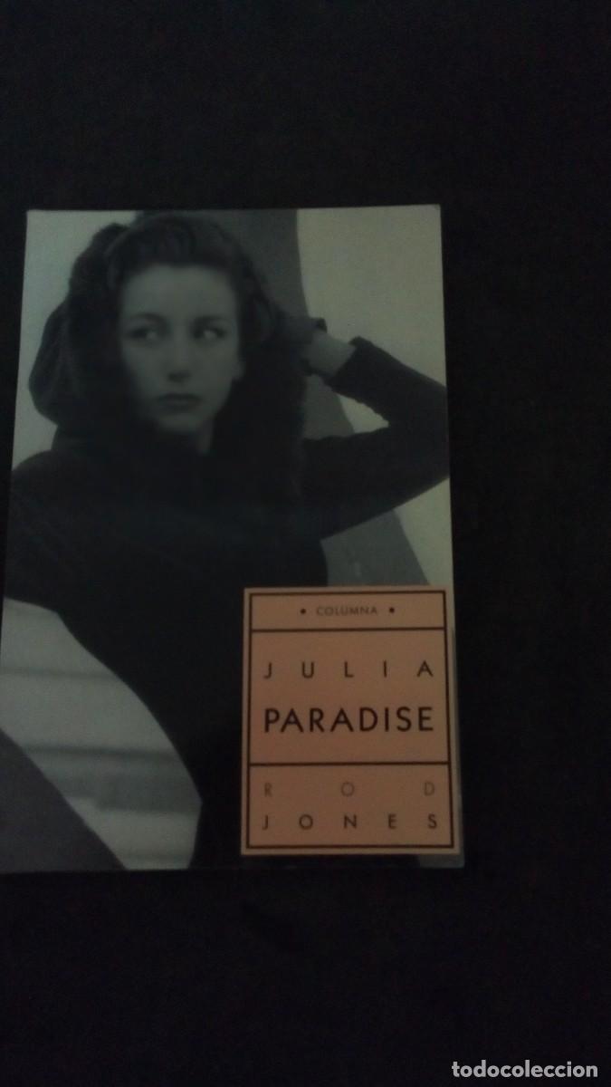 Libros de segunda mano: Julia Paradise - Rod Jones - en catal&agrave;-COMO NUEVO