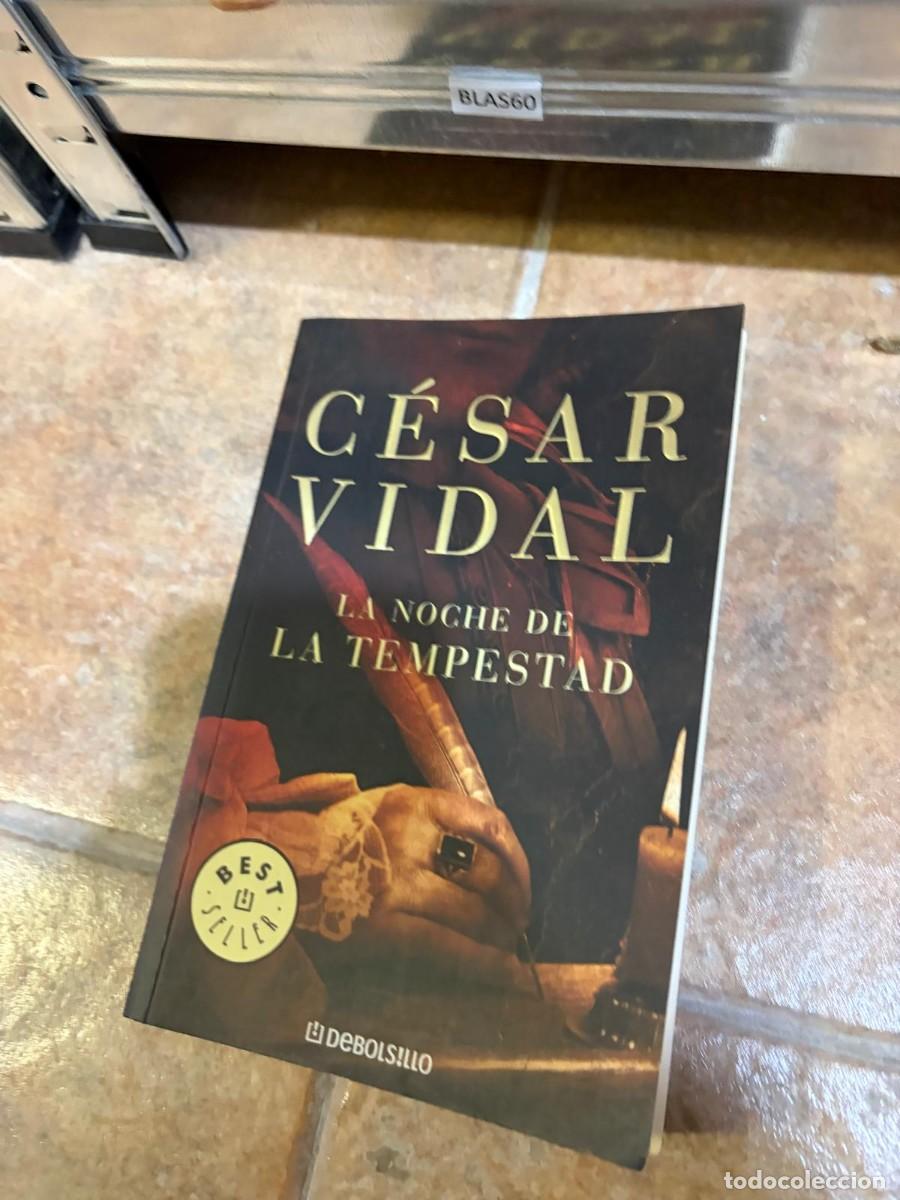 Libros de segunda mano: BLAS60 C&eacute;sar Vidal La noche de la tempestad Debolsillo