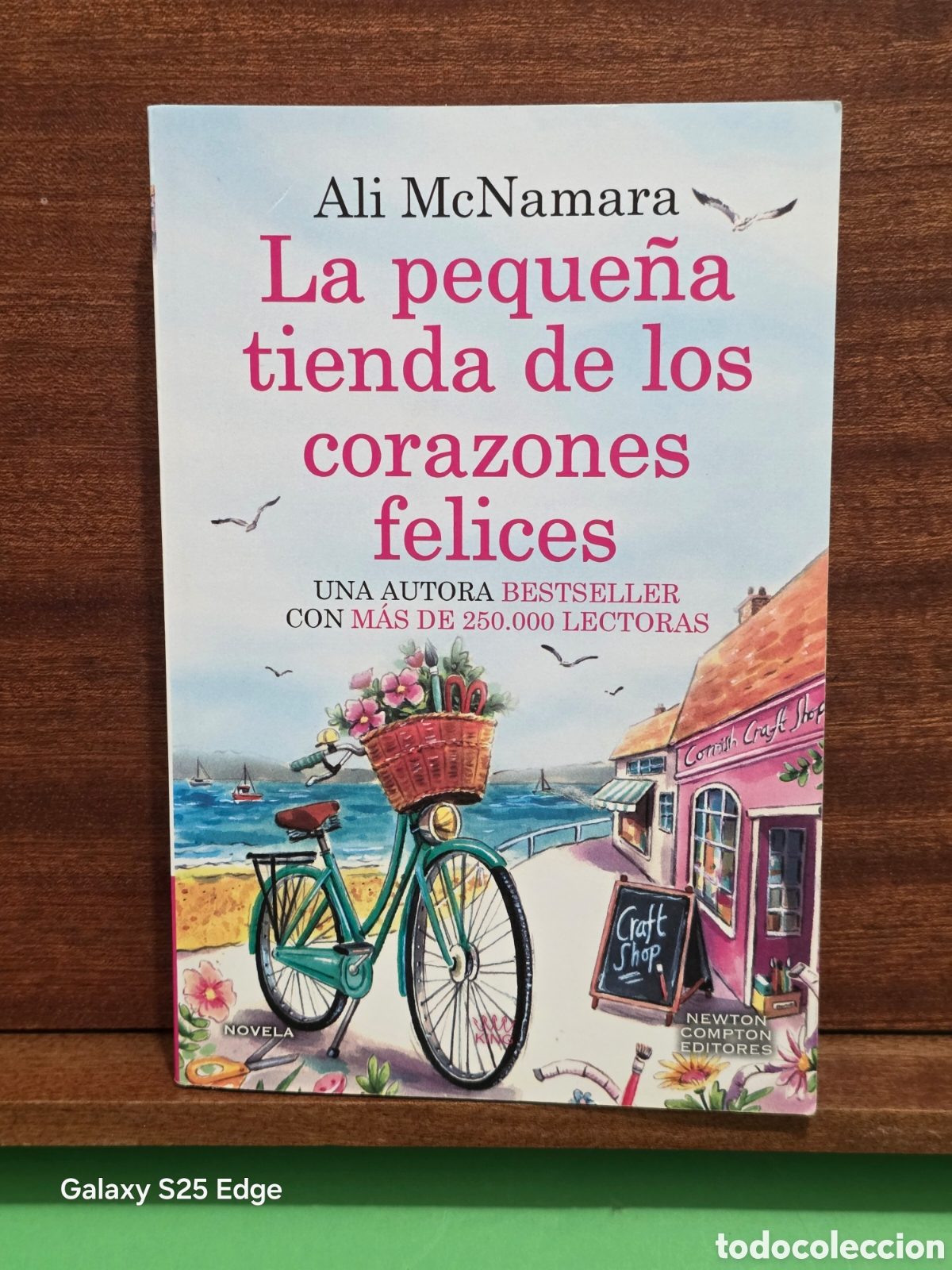 Libros de segunda mano: &rdquo;&rdquo;LA PEQUE&Ntilde;A TIENDA DE LOS CORAZONES FELICES&rdquo;&rdquo;...ALI McNAMARA...NEWTON COPTON EDITORES...2025...
