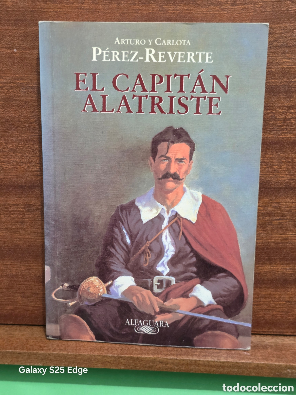 Libros de segunda mano: ARTURO Y CARLOTA PEREZ-REVERTE...&rdquo;&rdquo;EL CAPIT&Aacute;N ALATRISTE&rdquo;&rdquo;...ALFAGUARA...2003...