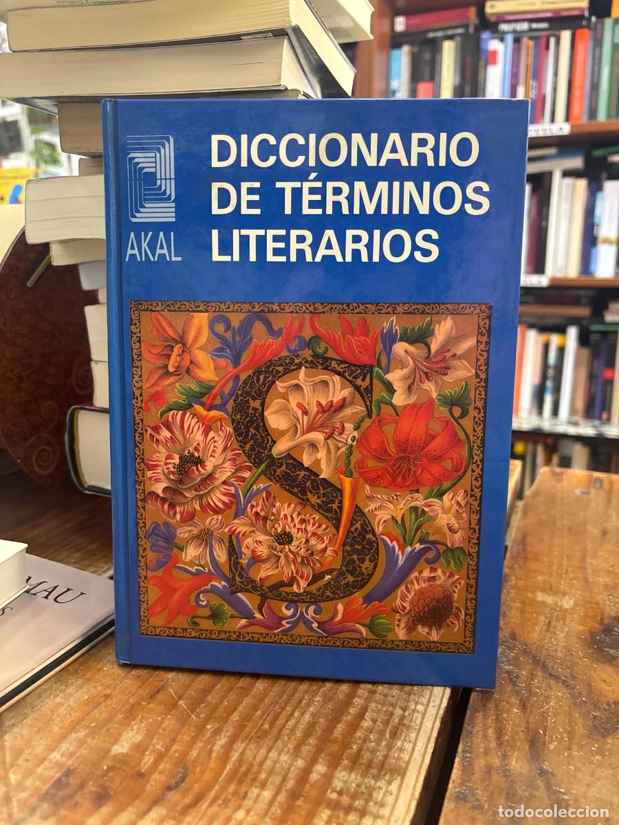 Libros de segunda mano: Diccionario Akal de T&eacute;rminos Literarios Ayuso, Victoria; Garc&iacute;a Gallar&iacute;n, Consuelo;