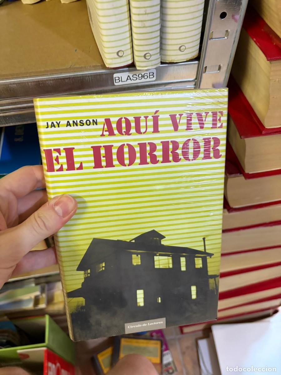 Libros de segunda mano: BLAS96B JAY ANSON AQU&Iacute; VIVE EL HORROR