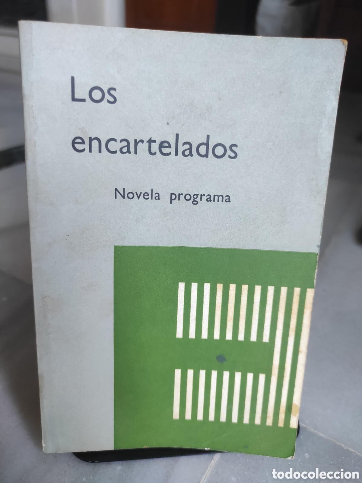 Libros de segunda mano: Los encartelados: novela programa.- Arias, Gonzalo (PEDIDO MINIMO 10&euro;)