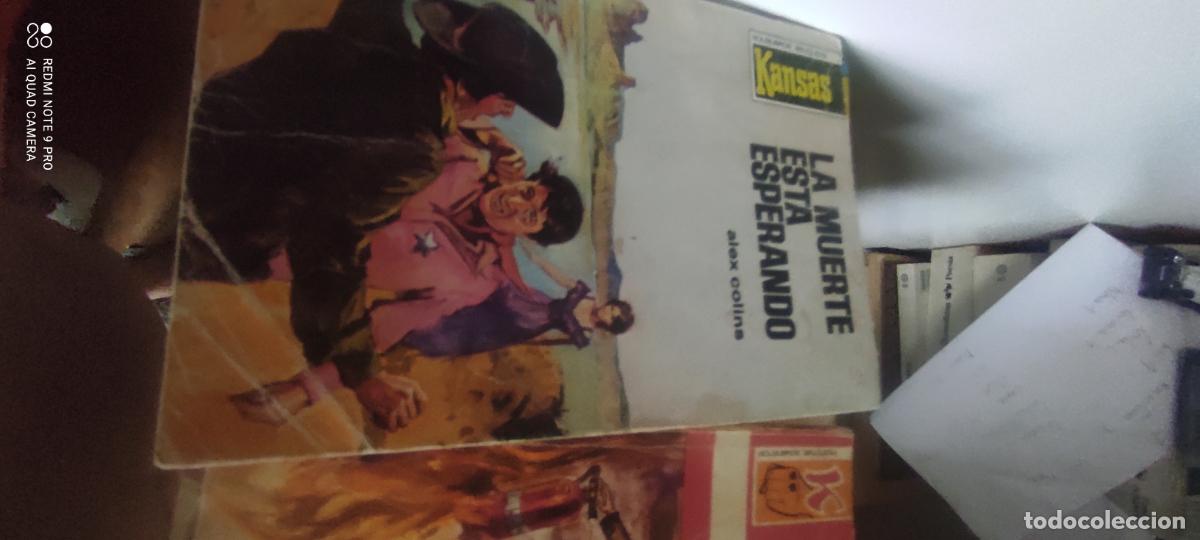 Libros de segunda mano: Collins. La muerte est&aacute; esperando