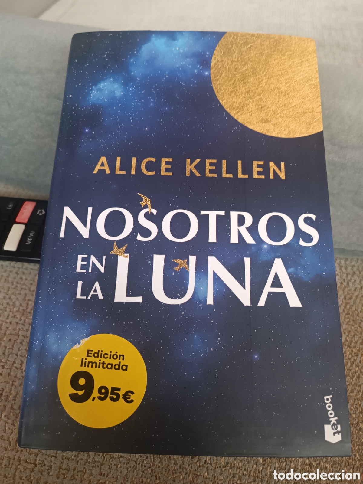 Libros de segunda mano: Nosotros en la luna. Kellen, Alice BOOKET julio 2026 novela rom&aacute;ntica