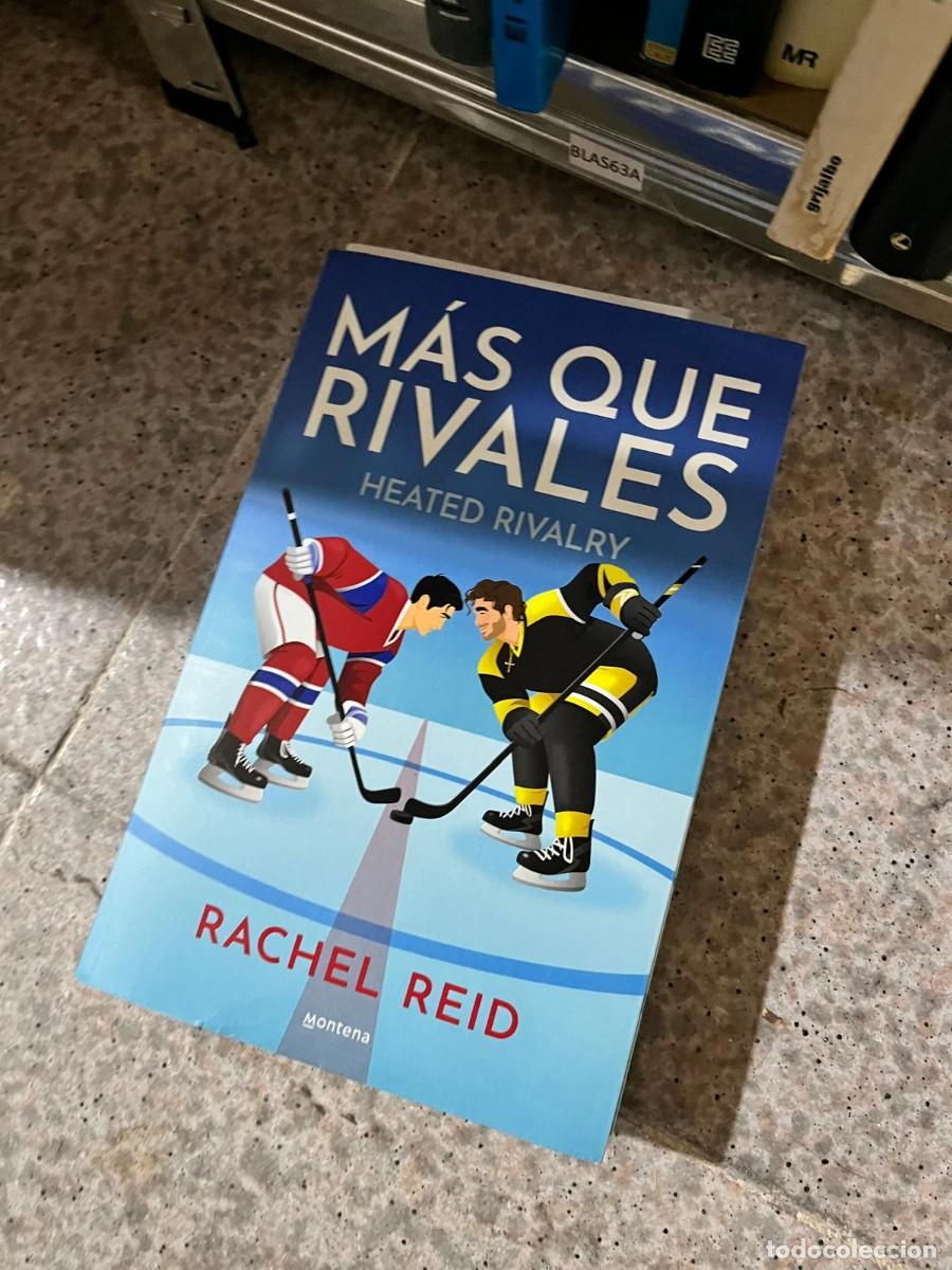 Libros de segunda mano: BLAS63A Rachel Reid, M&aacute;s que rivales (Heated Rivalry). Montena.