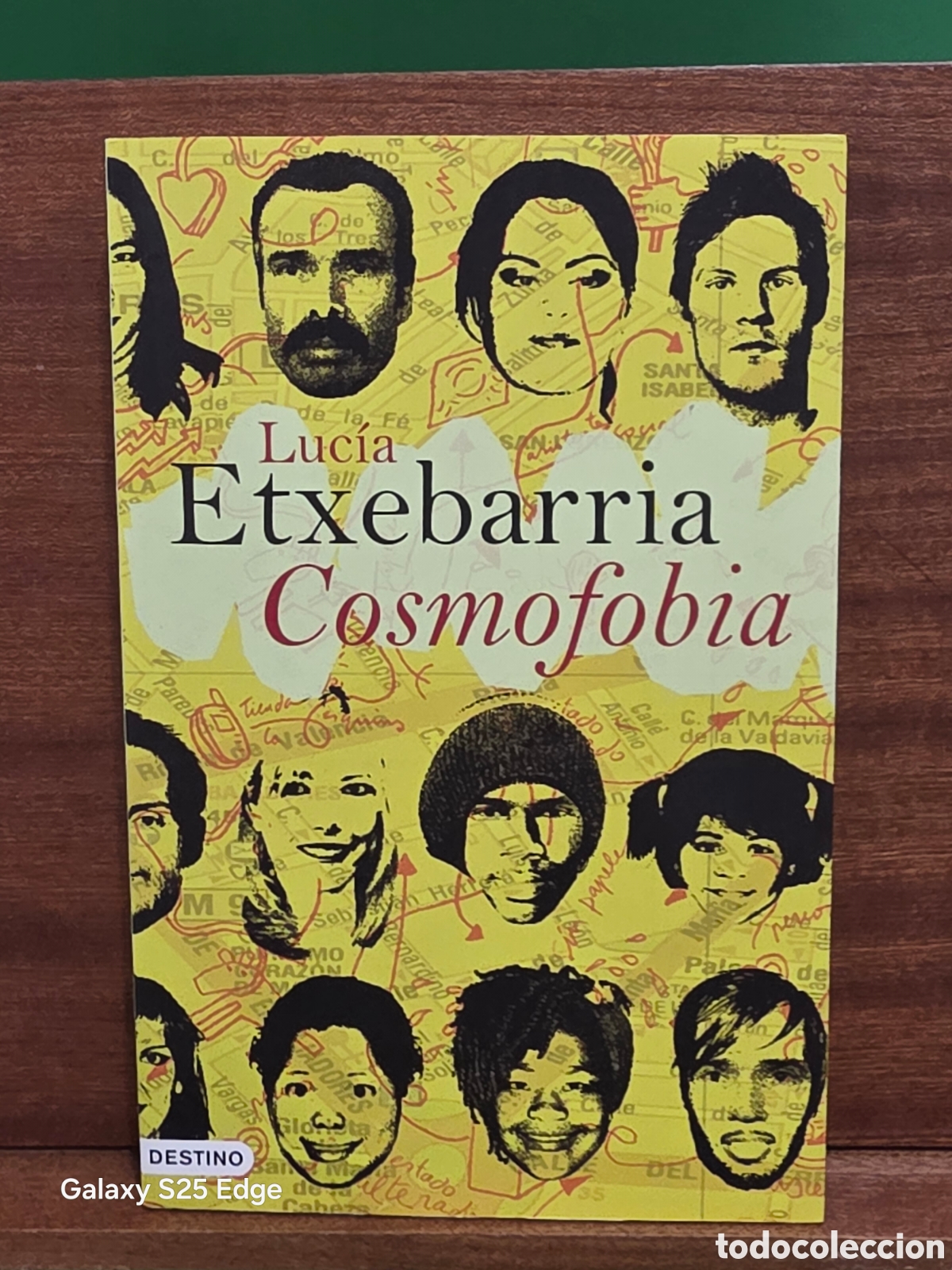 Libros de segunda mano: LUC&Iacute;A ETXEBARR&Iacute;A...&rdquo;&rdquo;COSMOFOBIA&rdquo;&rdquo;...EDITORIAL DESTINO...2007...