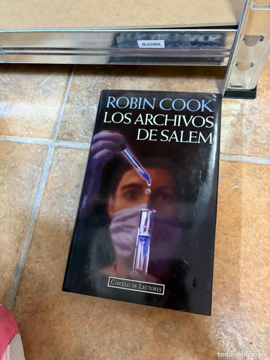 Libros de segunda mano: BLAS98A Robin Cook, Los archivos de Salem, C&iacute;rculo de Lectores