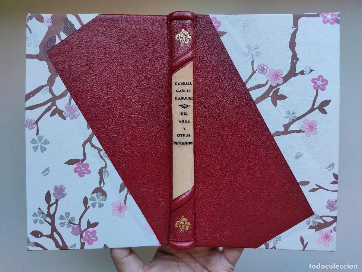 Libros de segunda mano: Del amor y otros demonios (1995) / Gabriel Garc&iacute;a M&aacute;rquez. Encuadernaci&oacute;n artesanal