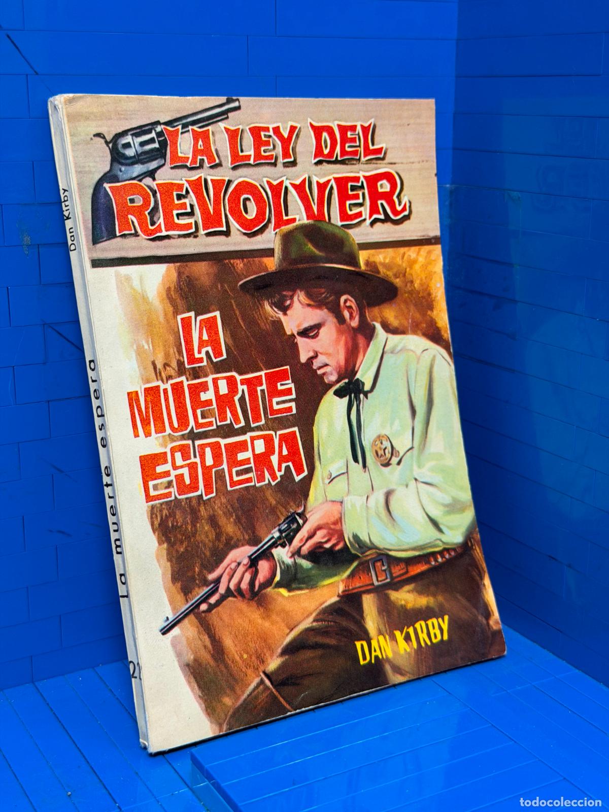 Libros de segunda mano: LA MUERTE ESPERA &ndash; LA LEY DEL REVOLVER &ndash; ED. FERMA