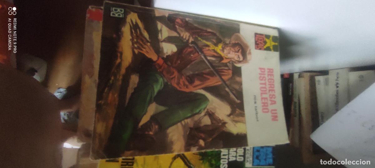 Libri di seconda mano: Regresa un pistolero. Pulp oeste