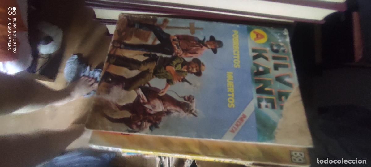 Libri di seconda mano: Pobrecitos Muertos. Silver kane