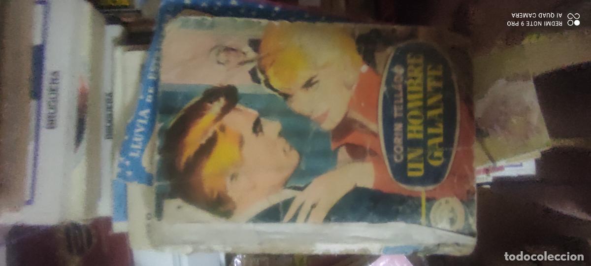 Libros de segunda mano: Un hombre galante. Novela Rom&aacute;ntica. Cor&iacute;n Tellado